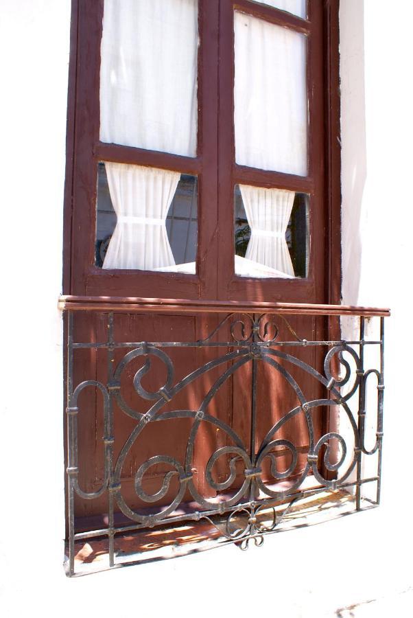 Estudio Taller De Tejas Colonia B&B Colonia del Sacramento Ngoại thất bức ảnh