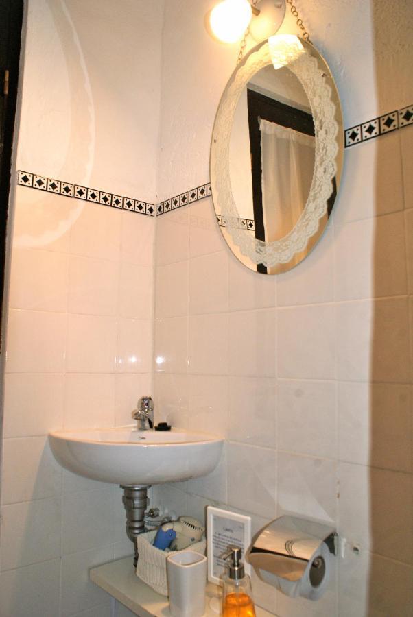 Estudio Taller De Tejas Colonia B&B Colonia del Sacramento Ngoại thất bức ảnh